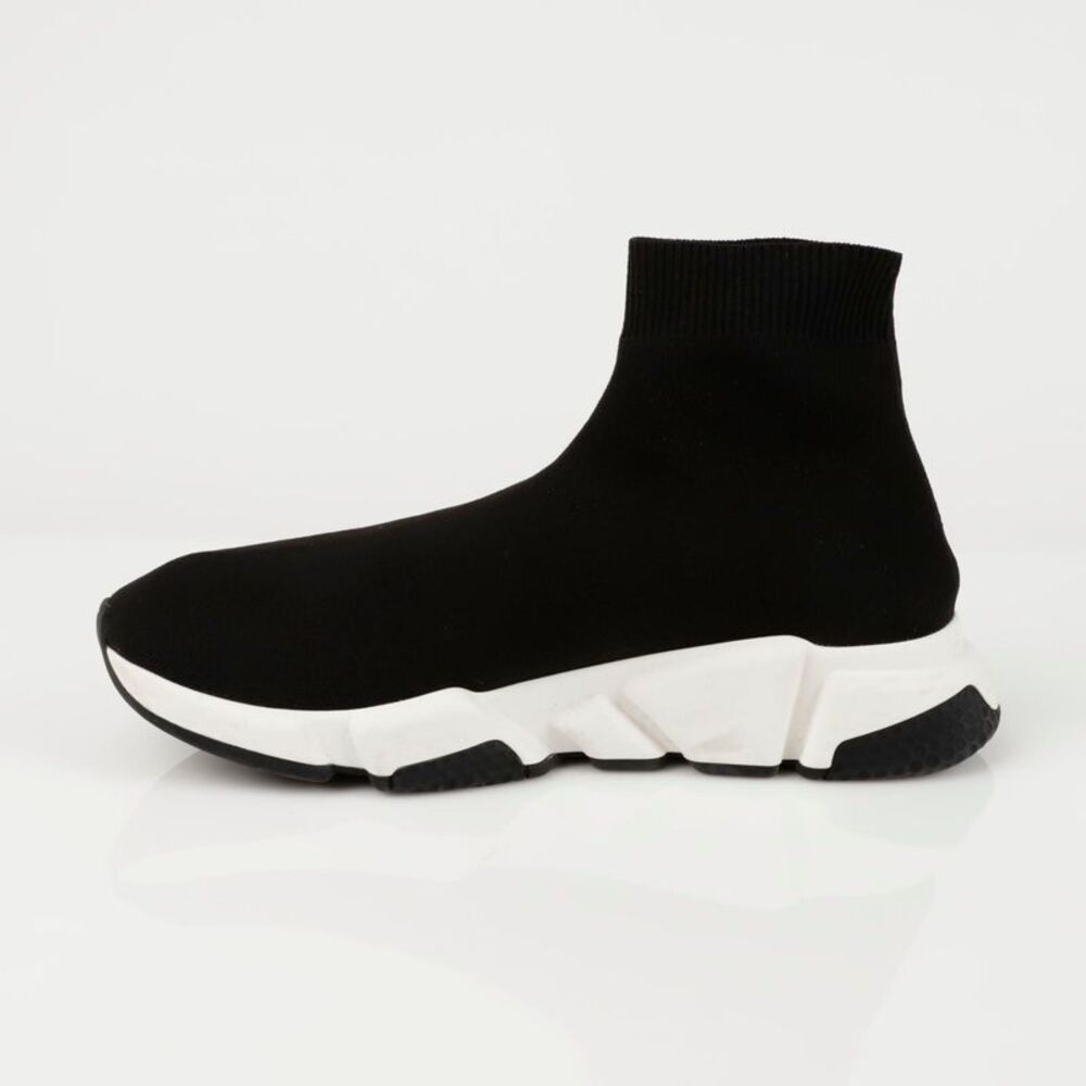 Speedrunner Sneakers - Picture 3 of 10